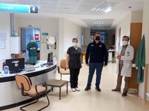 Eskişehir İl Sağlık Müdürü Prof. Dr. Uğur Bilge hasta ziyaretlerine devam ediyor