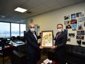 Pandemi döneminde Bursa Belediyesi dükkanını açamayan esnaftan kira almıyor