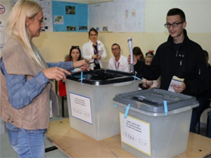 Kosova erken seçime gidiyor