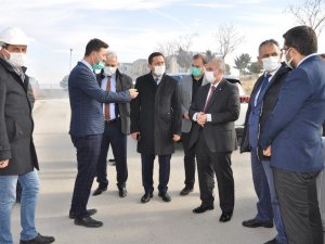 Milletvekilleri, kentte devam eden sağlık yatırımlarını inceledi