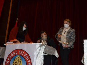 Kırkağaç ilçesinde depremzedeler evlerine kavuştu