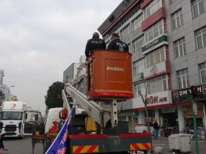 Uşak polisinden sokak hayvanları için anlamlı hareket