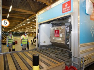 Pfizer/BioNTech’in Covid-19 aşısı BAE ’e ulaştı