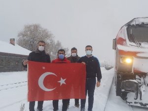 Çin’e giden ikinci ihracat treni personeli Sarıkamış şehitlerini unutmadı