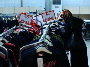 Bağcılar Belediyesinden bin 500 aileye kışlık giyim desteği