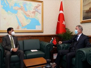 Bakan Akar, Pakistan Savunma Bakanlığı Müsteşarı Hussain’i kabul etti
