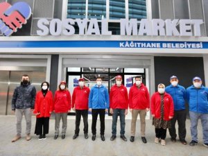 Elden Gönüle Sosyal Yardım Marketi’nde ilk ürünler yerlerini aldı