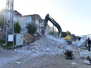 Marmaris’te yıkımlar devam ediyor