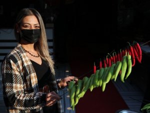 Kebabın vazgeçilmezi kırmızı biber, portakaldan fazla C vitamini barındırıyor