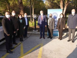 Ege Üniversitesinde “Elektrikli Araç Şarj İstasyonu” hizmet vermeye başladı