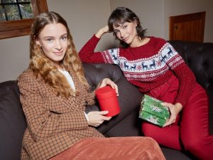 Yılbaşı akşamında rahatlık ve şıklık için e-ticaret siteleri ürünlerini satışa sundu