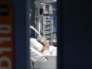 Fransa’da son 24 saatte korona virüsten 292 ölüm