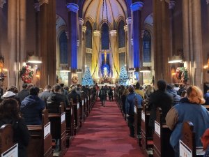 Saint Antuan Kilisesi’nde Noel ayini