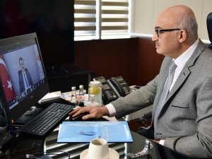 Manisa Celal Bayar Üniversitesinden ’2020 biterken pandemi ve ekonomi’ forumu