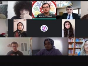 DPÜ Öğrenci Topluluklarından Eğitim Zirvesi Etkinliği