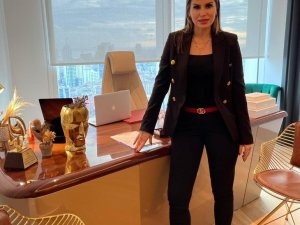 İstanbul Hairline CEO’Su Gülşen Şener:”Korona virüs saç ekim işlemine engel değildir “