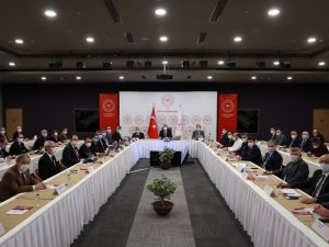 Bakan Koca: "İstanbul’da son hafta içinde vaka sayısında önemli oranda düşüş kaydedildi"
