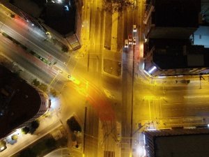 56 saatlik kısıtlama başladı, İzmir sessizliğe büründü