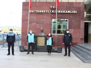Sultanbeyli Salgın Denetim Merkezi Ekipleri, ihbarları anında değerlendiriyor
