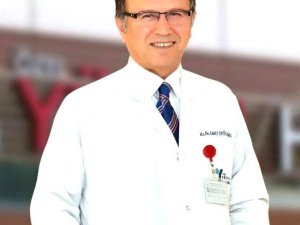 Başhekim korona virüse yenik düştü