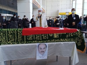 Koronadan ölen hastane personeli için tören