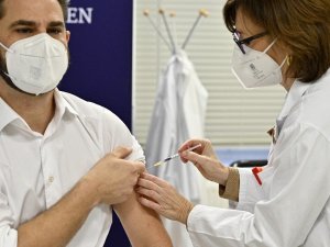 Avusturya’da ilk Covid-19 aşısı yapıldı