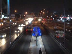 İstanbul’da sokağa çıkma kısıtlaması sona erdi, yollarda hareketlilik başladı