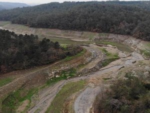 Elmalı Barajında korkutan görüntü: suların 4’te 3’ü çekildi