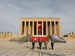 Atatürk’ün Ankara’ya gelişinin 101’inci yıl dönümünde geleneksel ‘Garnizon Koşusu’ yapıldı