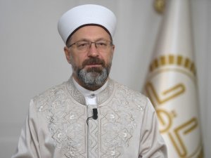 Prof. Dr. Erbaş: "Toplumun bizlere her açıdan ihtiyacı olduğu bu salgın hastalık günlerinde dijital ortamları da düzenli kullanarak bıkmadan, usanmadan vaaz, irşad ve eğitim faaliyetlerimize devam edelim"