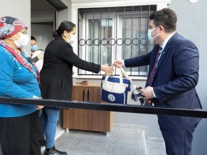 Yeni yılda Bucalı bebeklere yeni doğan seti