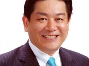 Japonya’da eski Ulaştırma Bakanı Yuichiro, Covid-19’a yenik düştü