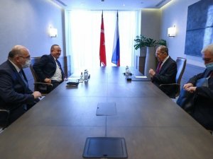 Bakan Çavuşoğlu ve Rus mevkidaşı Lavrov Soçi’de görüştü