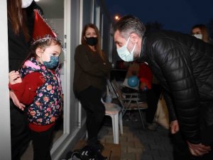 Konteyner kentteki çocuklara yeni yıl sürprizi