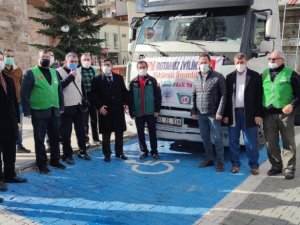Simav’dan İdlip’e 25 ton un ile kışlık kıyafet yardımı