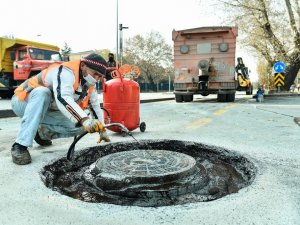 Büyükşehir harekete geçti, 9 bin baca kapağı yol seviyesine getiriliyor