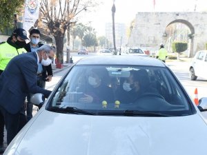 Başkan Bozdoğan, Covid-19’a karşı sürücüleri bilgilendirdi