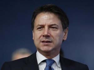 İtalya Başbakanı Conte: "Örnek olmak için ben hemen aşı olmaya hazırım"