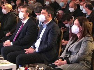 Bakanı Kurum, Güngören’de düzenlenen kentsel dönüşüm toplantısına katıldı