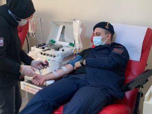 Koronavirüsü yenen Jandarma personelleri bağışçı oldu