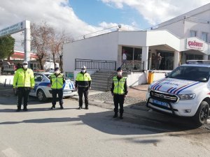 Trafikte yaya önceliği uygulaması yapıldı