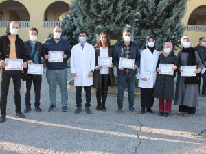 Midyat Devlet Hastanesinde çalışan 174 personele başarı belgesi verildi