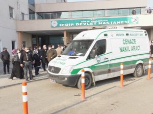 Korona virüse yenik düşen doktor son yolculuğuna uğurlandı