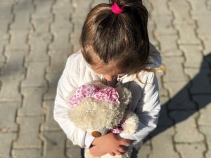 Turgutlu Belediyesi 100 çocuğun güzünü güldürdü