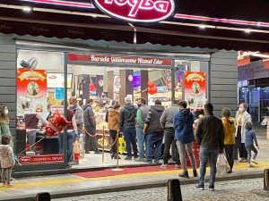 Bu da kuruyemiş kuyruğu