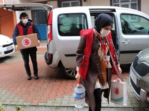 Sultanbeyli Kaymakamlığı karantinadaki vatandaşları yalnız bırakmadı