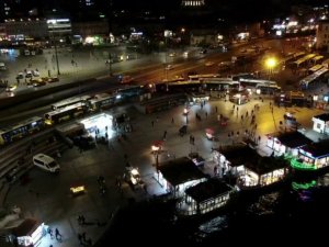 80 saatlik sokak kısıtlaması öncesi tarihi Galata Köprüsü çevresinde yoğunluk