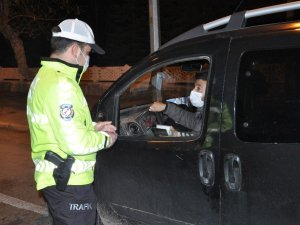 Yılbaşı gecesi İhsaniye ilçesinde polis ve jandarma kuş uçurtulmadı