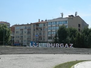 O meydanlara giriş sınırlandırıldı