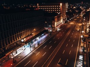 Yeni yılın ilk gecesinde Ankara’da boş sokaklar havadan görüntülendi